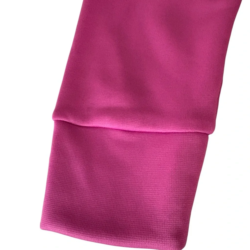 NEW w/tags!Women’s Medium Under Armour Fleece Hoodie .Vivid Magenta w black logo - Picture 4 of 9